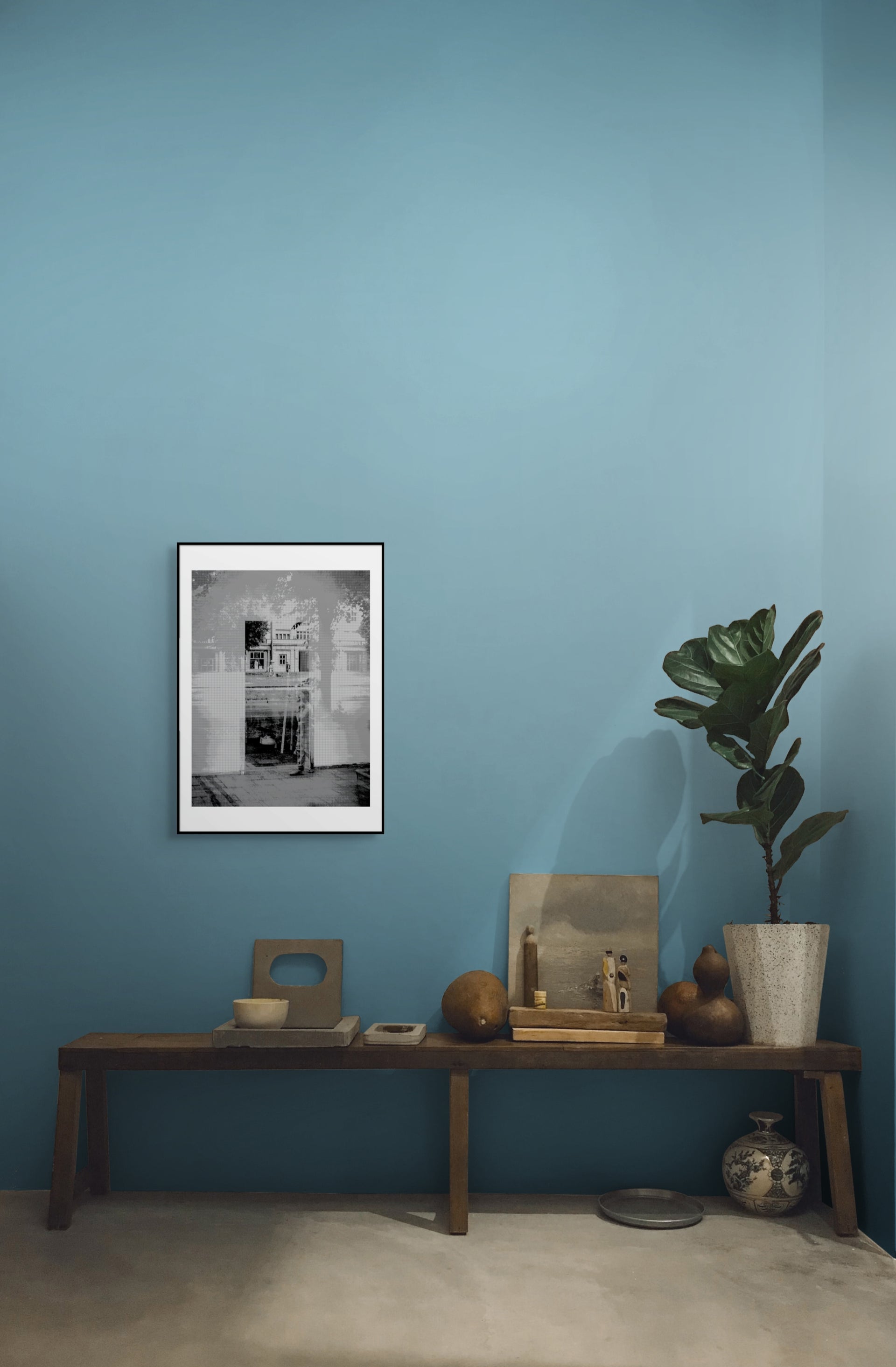 Antonia Reber – Echo Surfaces 3 im Format A2 in schwarzem Rahmen, Wohnzimmer