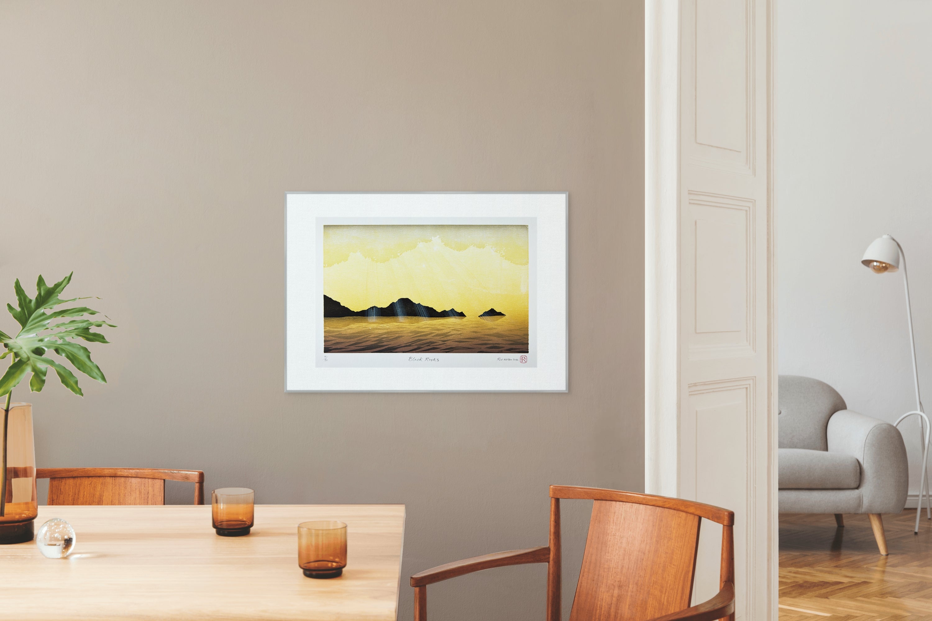 Nahaufnahme der Drucktextur eines Holzschnitts "Black Rocks" von Rod Nelson, Ansicht 2.