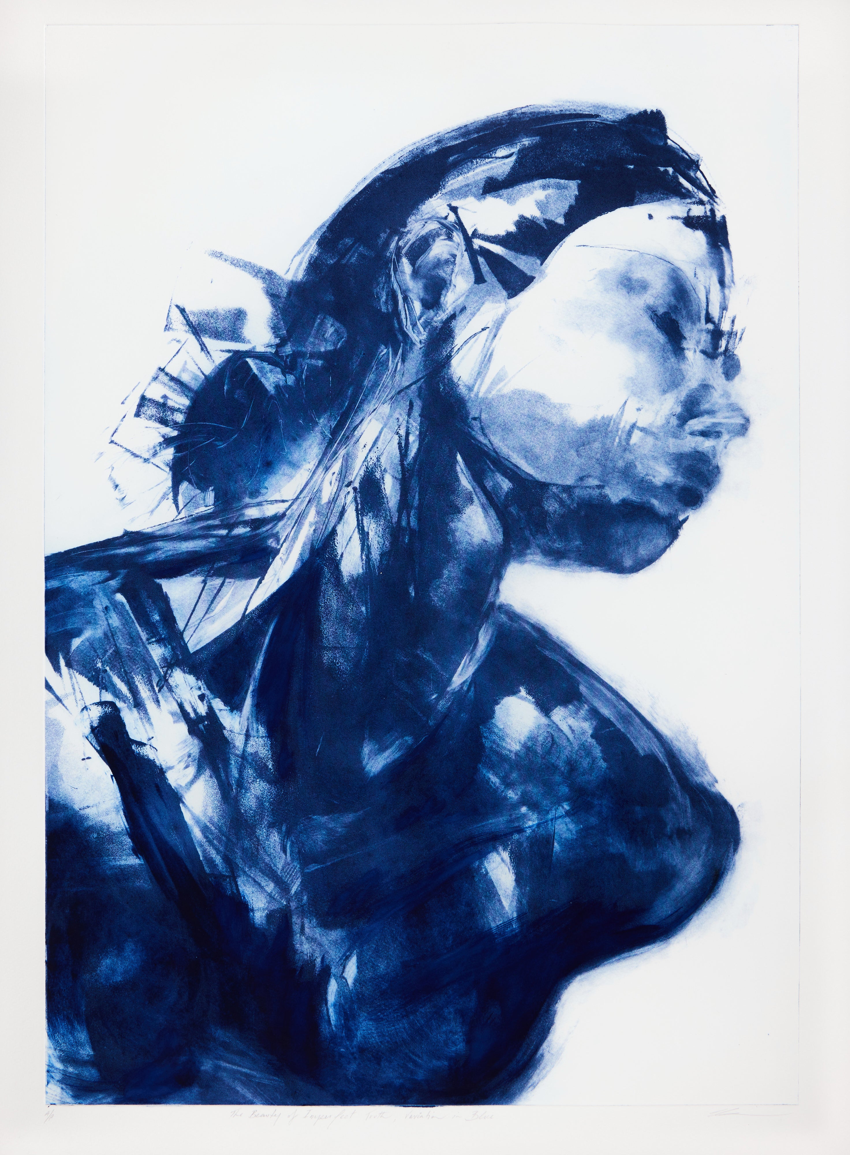The Beauty of Imperfect Truth, Variation in Blue mit Papierrand, Photopolymer-Tiefdruck von Clare Grossman